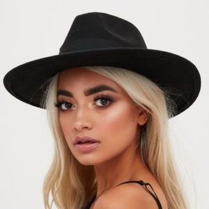 Black fedora hat